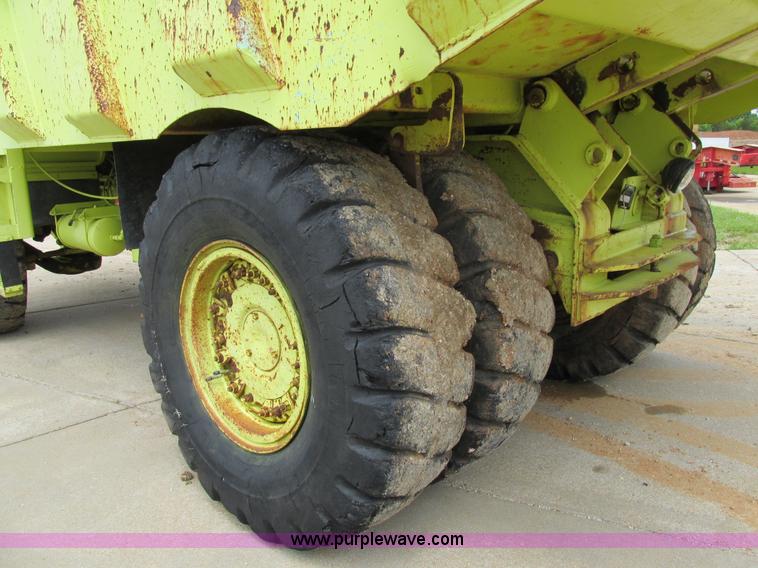 image for item K5082 1974 Euclid R-22 (207FD) haul truck