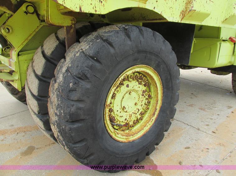 image for item K5082 1974 Euclid R-22 (207FD) haul truck