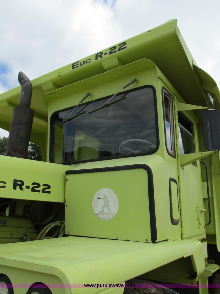 image for item K5082 1974 Euclid R-22 (207FD) haul truck