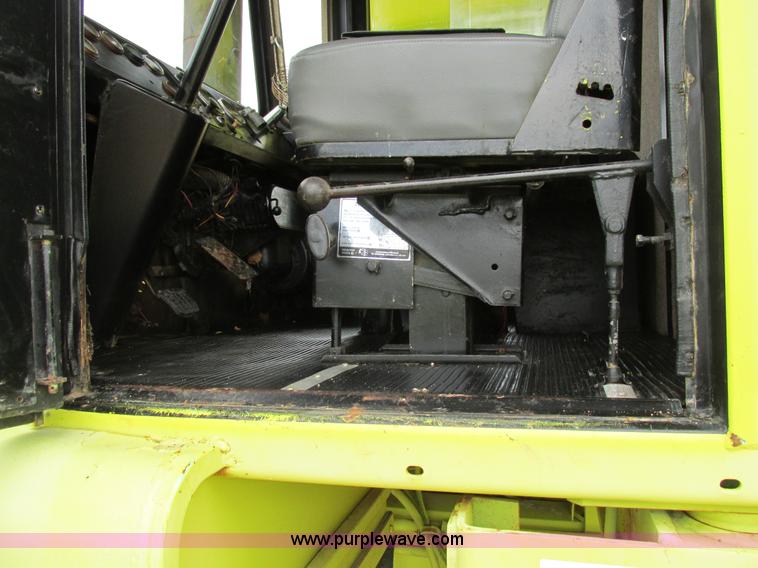 image for item K5082 1974 Euclid R-22 (207FD) haul truck