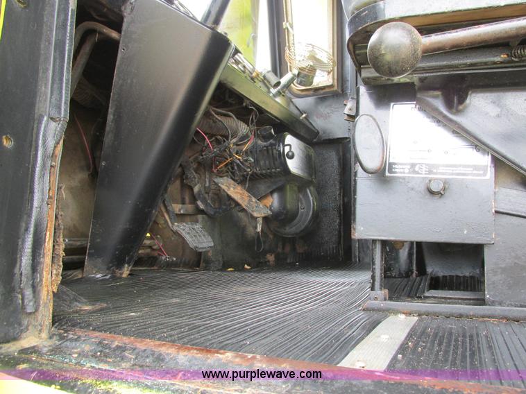 image for item K5082 1974 Euclid R-22 (207FD) haul truck