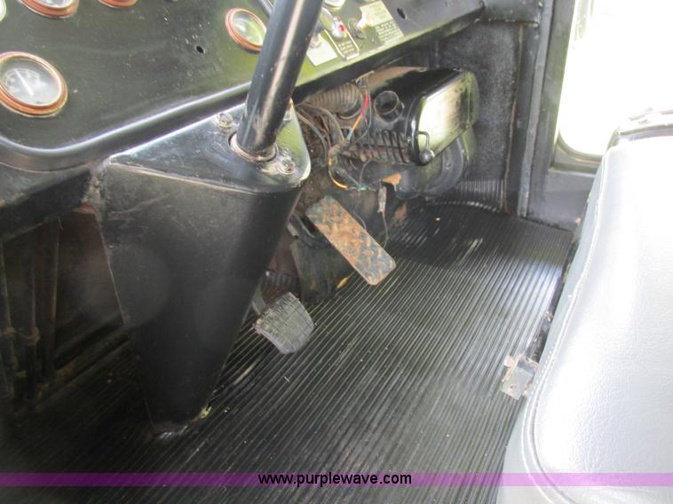 image for item K5082 1974 Euclid R-22 (207FD) haul truck