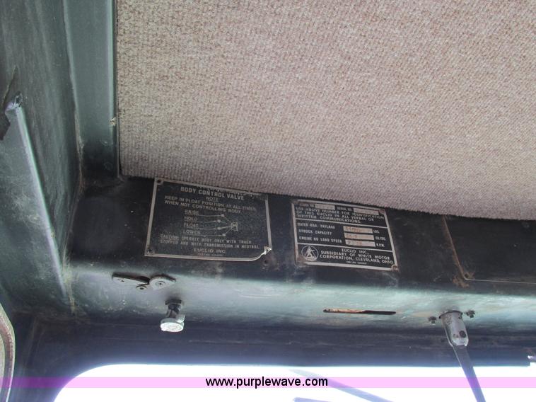 image for item K5082 1974 Euclid R-22 (207FD) haul truck