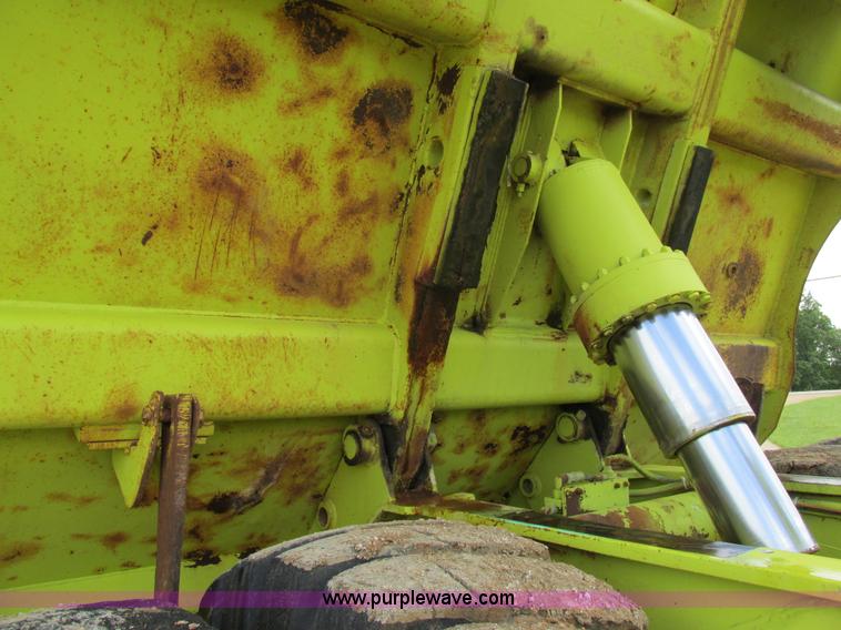 image for item K5082 1974 Euclid R-22 (207FD) haul truck