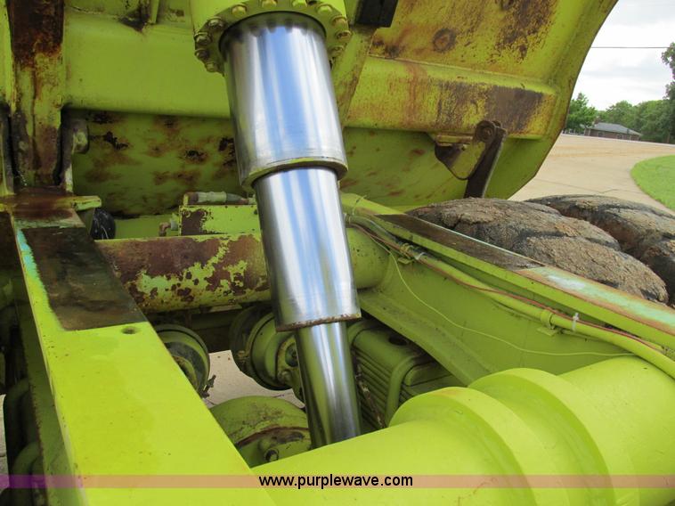 image for item K5082 1974 Euclid R-22 (207FD) haul truck