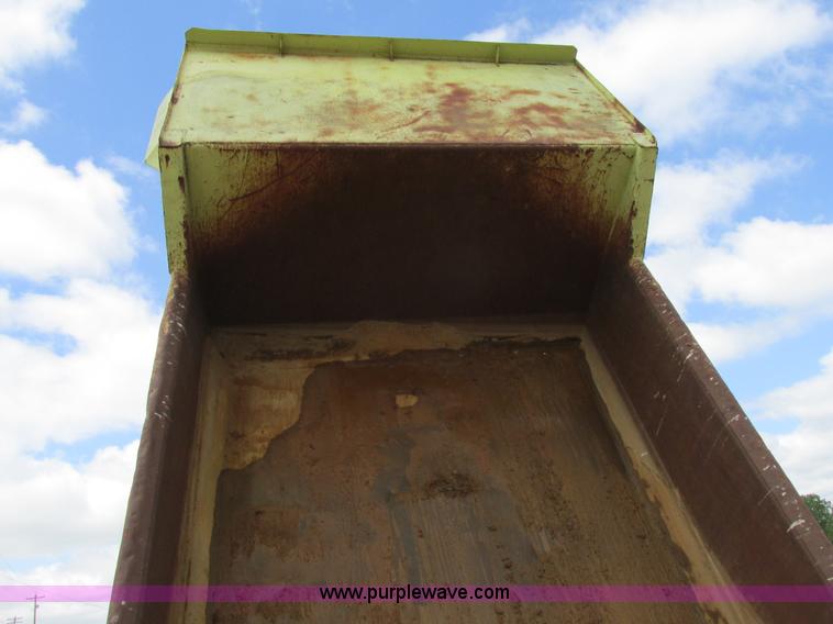 image for item K5082 1974 Euclid R-22 (207FD) haul truck