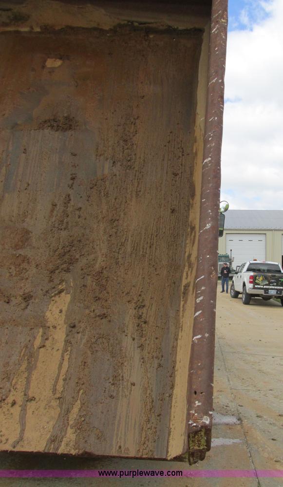 image for item K5082 1974 Euclid R-22 (207FD) haul truck