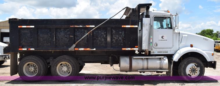 image for item K6048 1988 Kenworth T800 dump truck