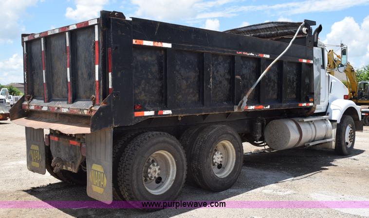 image for item K6048 1988 Kenworth T800 dump truck