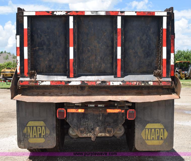 image for item K6048 1988 Kenworth T800 dump truck