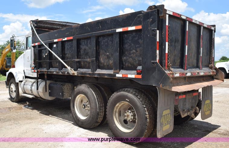 image for item K6048 1988 Kenworth T800 dump truck