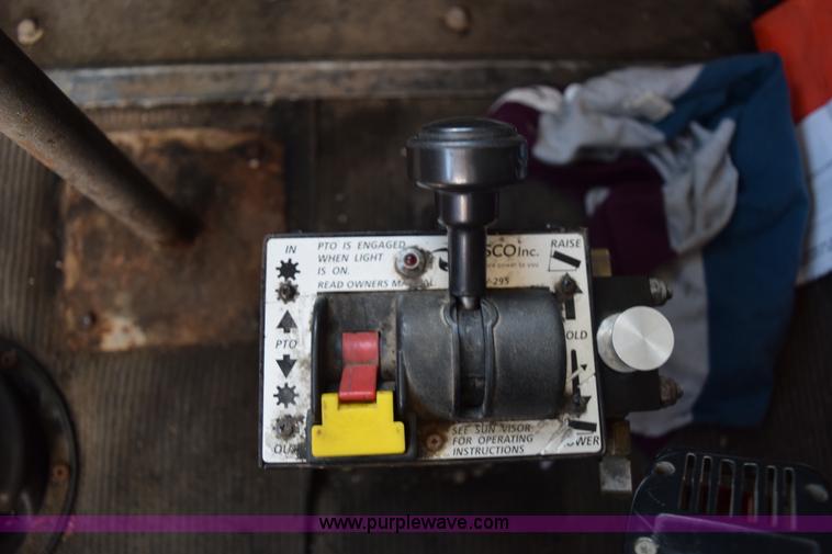 image for item K6048 1988 Kenworth T800 dump truck