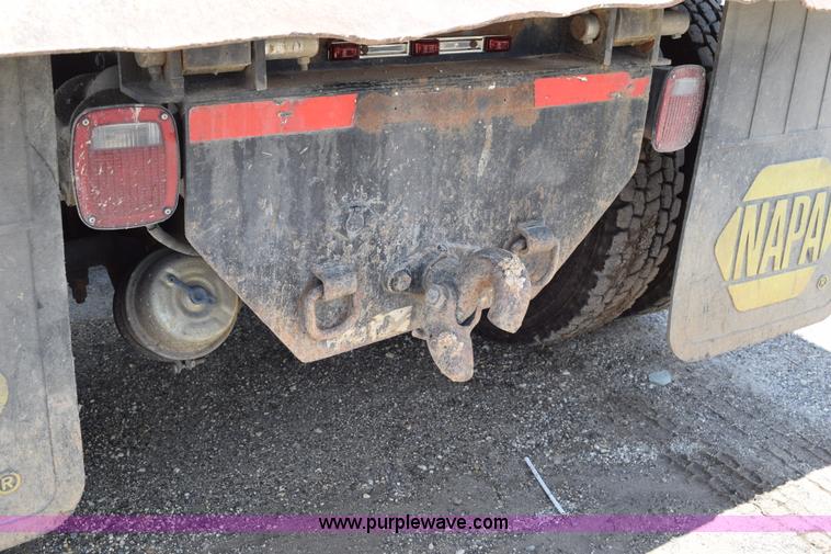 image for item K6048 1988 Kenworth T800 dump truck