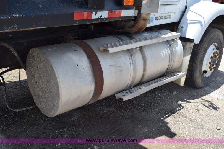 image for item K6048 1988 Kenworth T800 dump truck