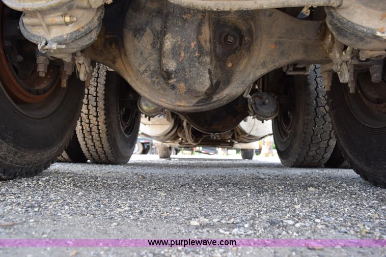 image for item K6048 1988 Kenworth T800 dump truck