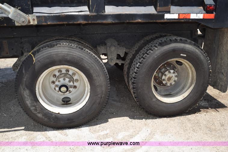 image for item K6048 1988 Kenworth T800 dump truck