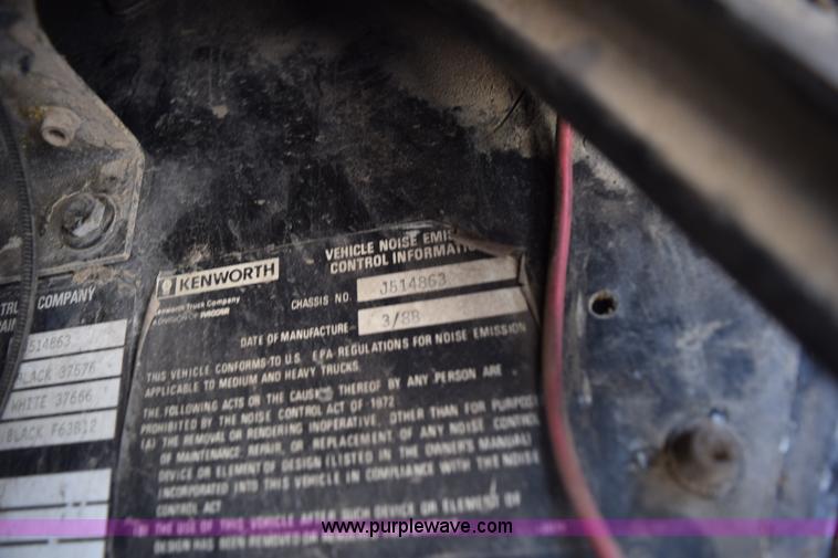 image for item K6048 1988 Kenworth T800 dump truck