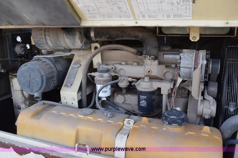 image for item K6054 1999 Ingersoll Rand 185 air compressor