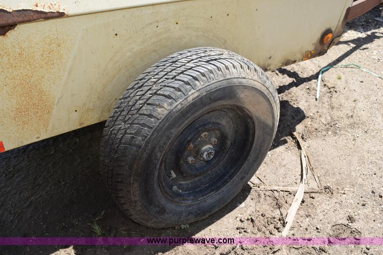 image for item K6054 1999 Ingersoll Rand 185 air compressor