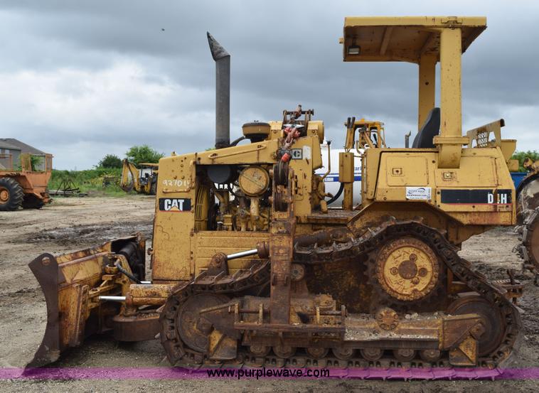 image for item K6055 1988 Caterpillar D4H dozer