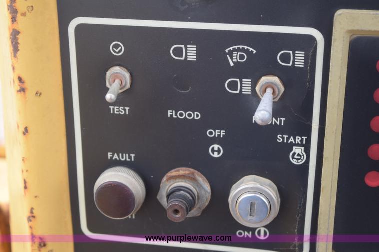 image for item K6055 1988 Caterpillar D4H dozer