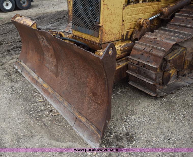 image for item K6055 1988 Caterpillar D4H dozer