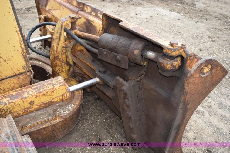 image for item K6055 1988 Caterpillar D4H dozer