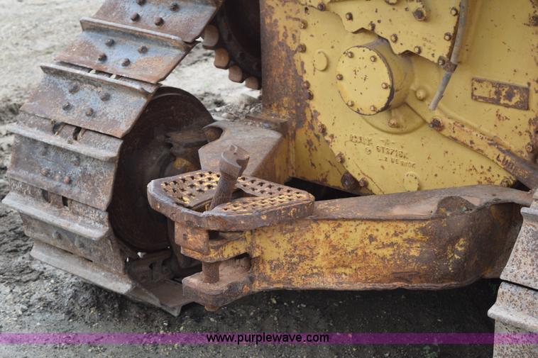 image for item K6055 1988 Caterpillar D4H dozer