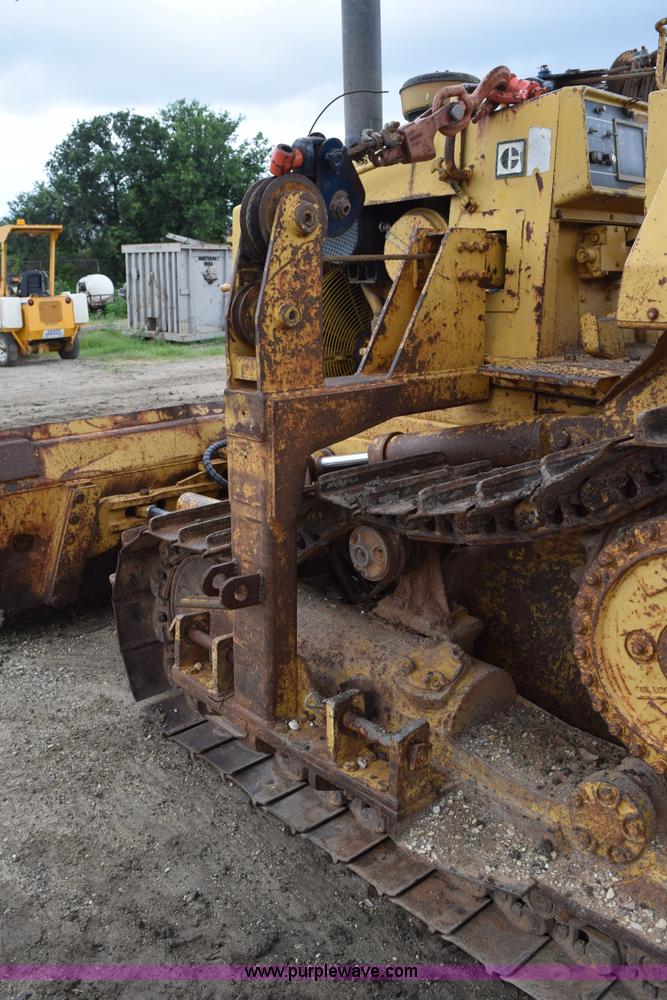 image for item K6055 1988 Caterpillar D4H dozer