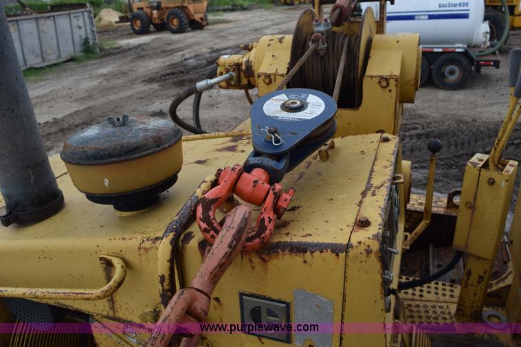image for item K6055 1988 Caterpillar D4H dozer
