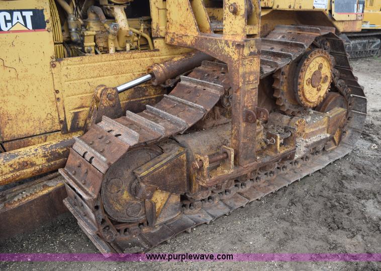 image for item K6055 1988 Caterpillar D4H dozer
