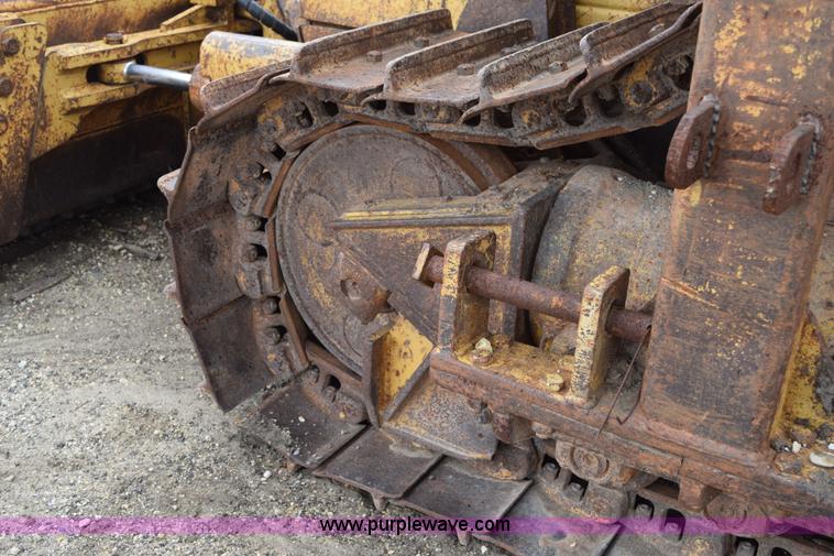 image for item K6055 1988 Caterpillar D4H dozer