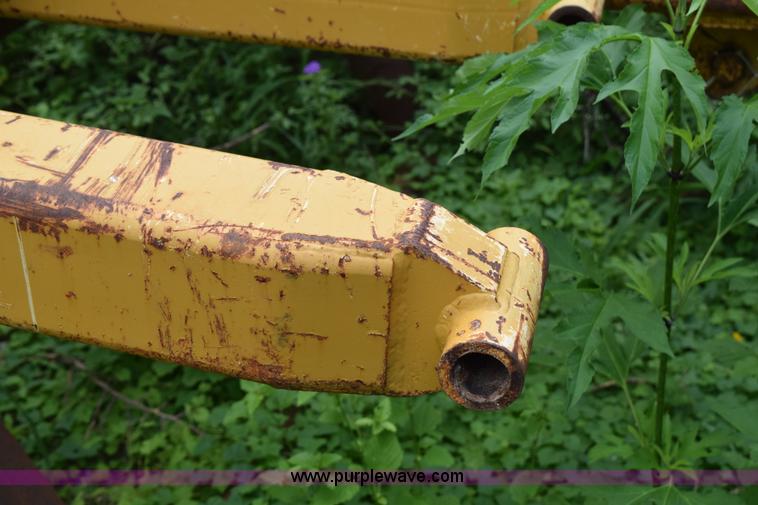 image for item K6055 1988 Caterpillar D4H dozer