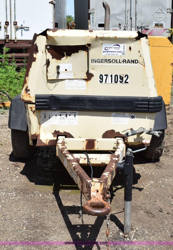 image for item K6056 1999 Ingersoll Rand 185 air compressor
