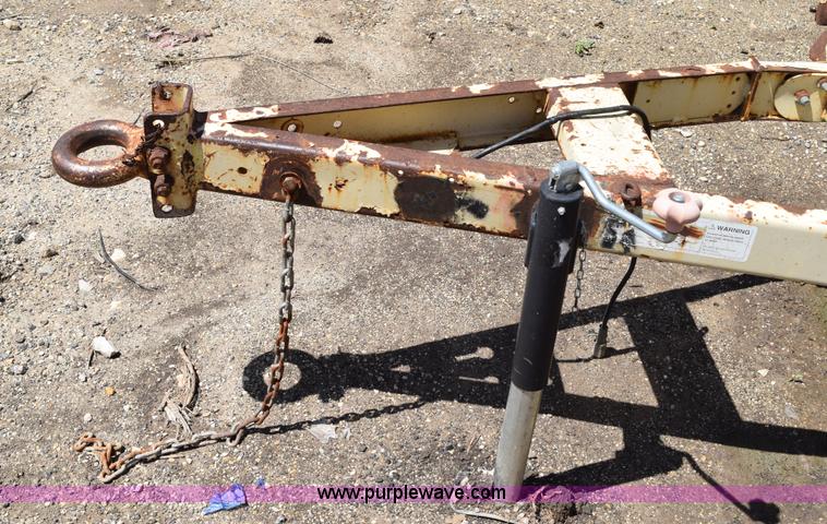 image for item K6056 1999 Ingersoll Rand 185 air compressor