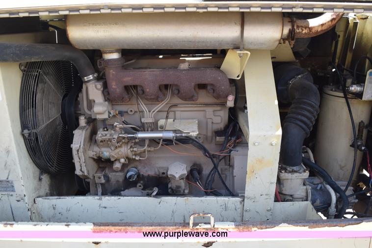 image for item K6056 1999 Ingersoll Rand 185 air compressor