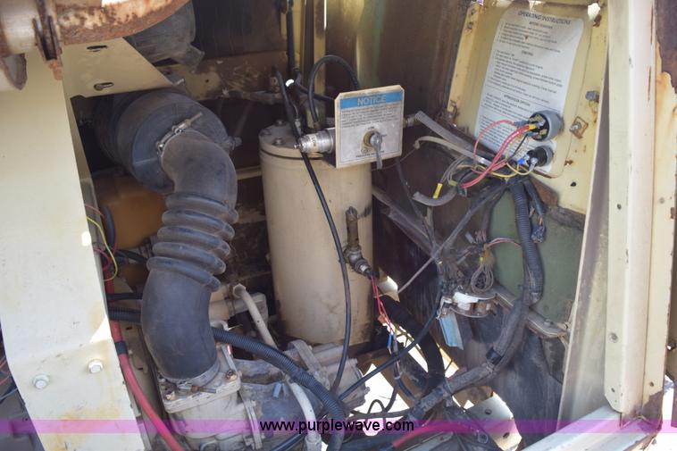 image for item K6056 1999 Ingersoll Rand 185 air compressor