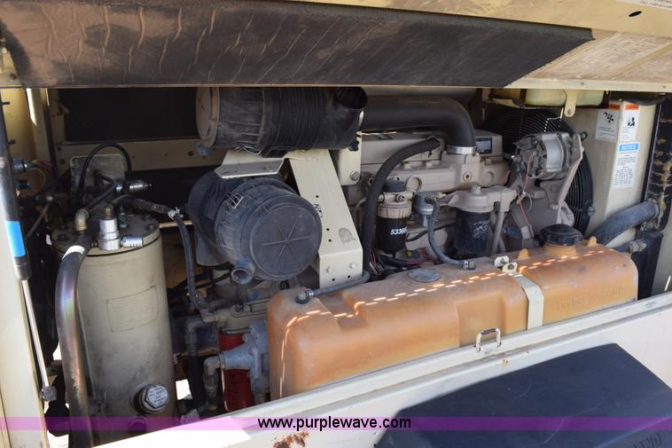 image for item K6056 1999 Ingersoll Rand 185 air compressor