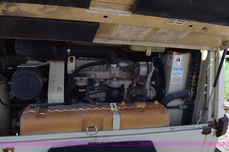 image for item K6056 1999 Ingersoll Rand 185 air compressor