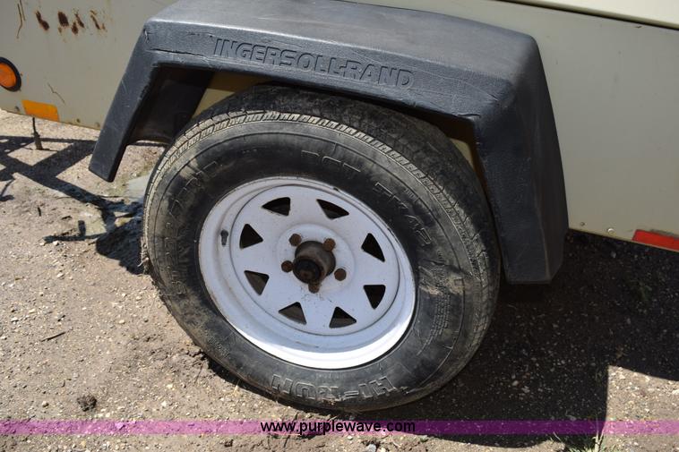 image for item K6056 1999 Ingersoll Rand 185 air compressor