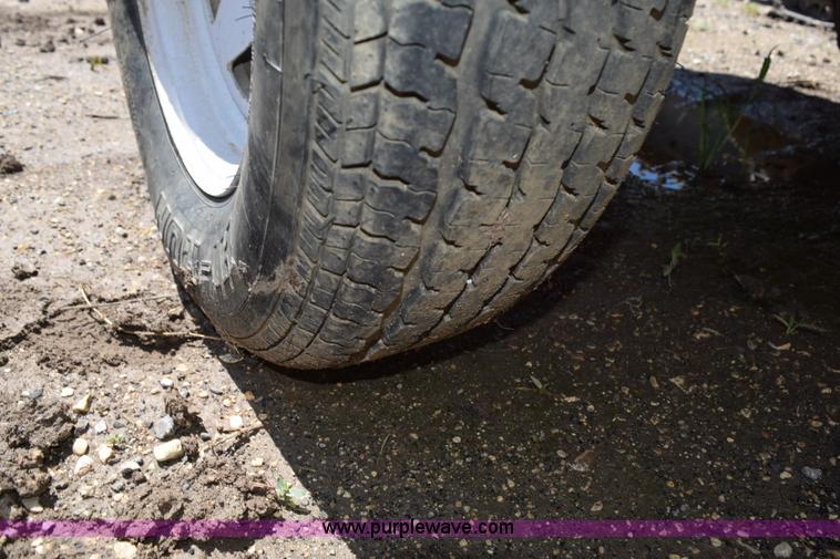 image for item K6056 1999 Ingersoll Rand 185 air compressor