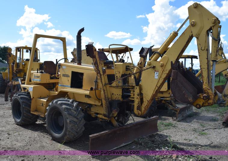 image for item K6057 1999 Vermeer V8550A trencher