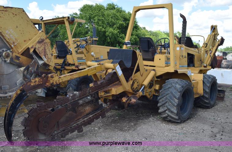 image for item K6057 1999 Vermeer V8550A trencher