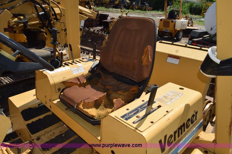 image for item K6057 1999 Vermeer V8550A trencher