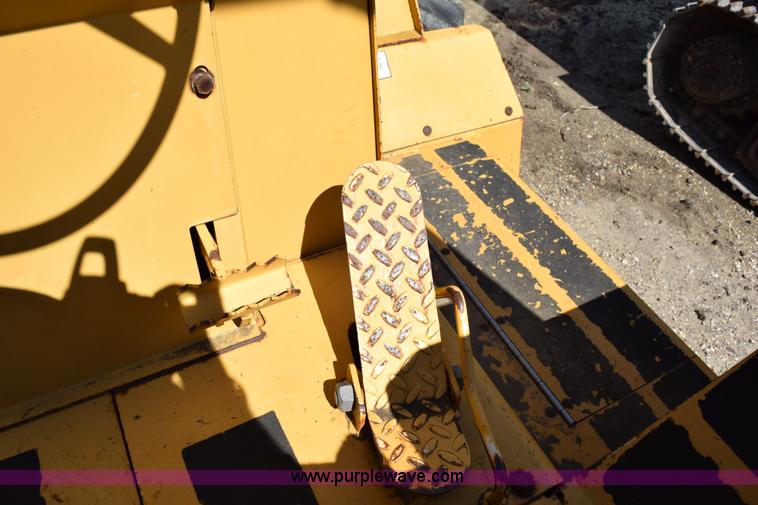 image for item K6057 1999 Vermeer V8550A trencher