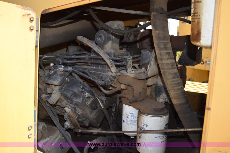 image for item K6057 1999 Vermeer V8550A trencher