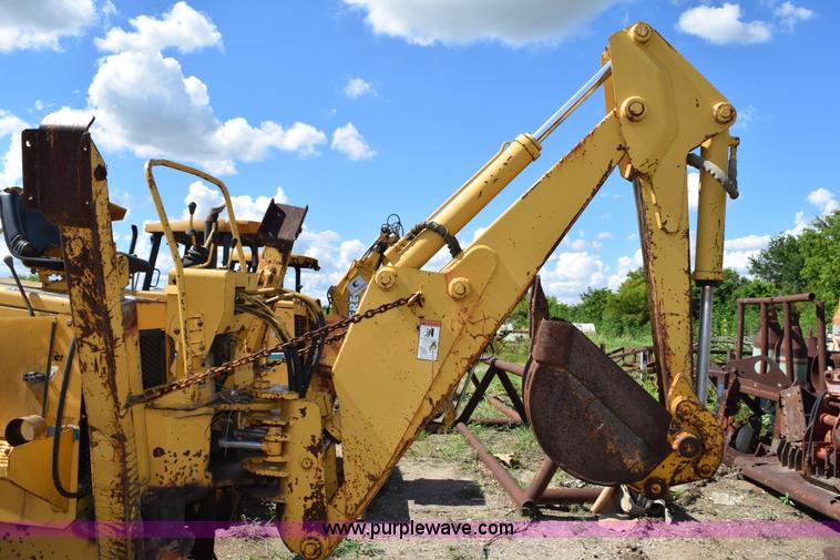 image for item K6057 1999 Vermeer V8550A trencher