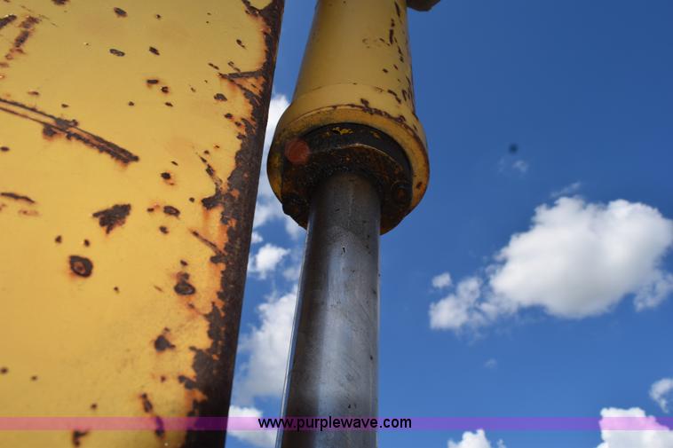 image for item K6057 1999 Vermeer V8550A trencher