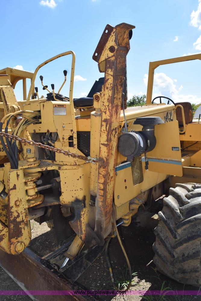 image for item K6057 1999 Vermeer V8550A trencher
