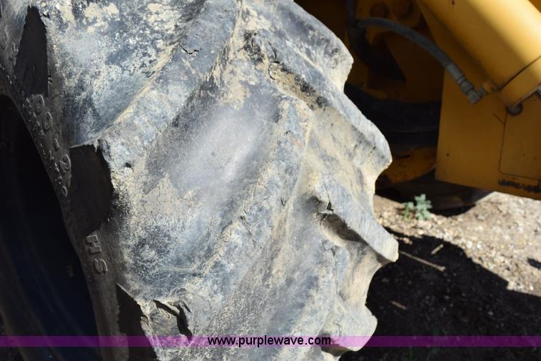 image for item K6057 1999 Vermeer V8550A trencher